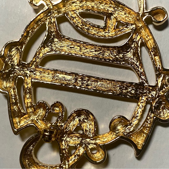 COPY - Vintage 1950’s CHRISTIAN DIOR Gold Plated Monogram LOGO Brooch. Germany.… - Picture 5 of 7